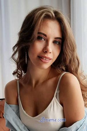 219722 - Viktoriia Age: 26 - Ukraine